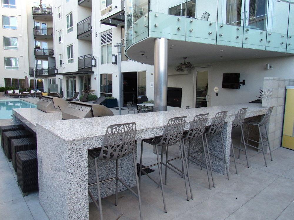 Miracle Mile With Full Amenities Appartement